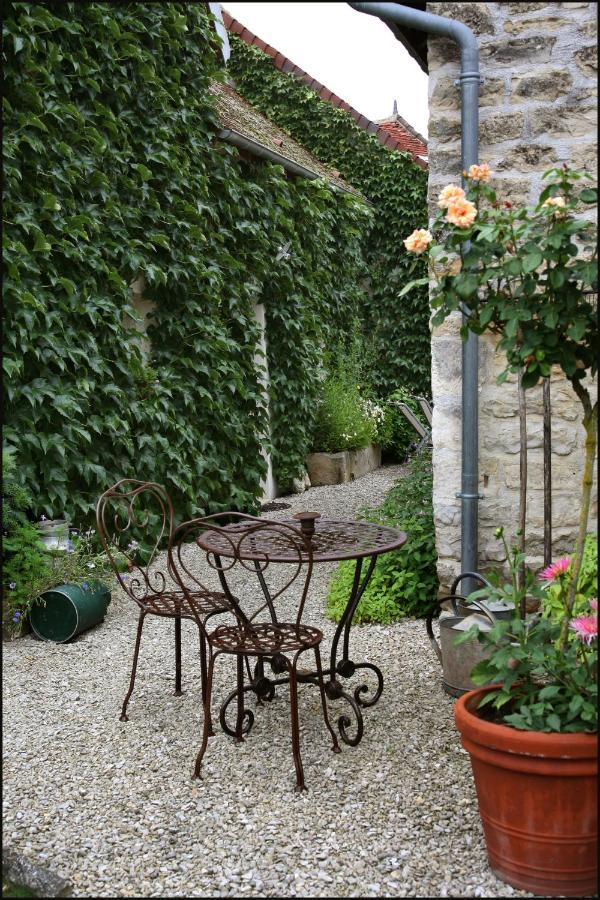 Chambres Et Table D'Hotes, Maisonnettes Individuelles Dans Propriete Privee ヴェザンヌ エクステリア 写真