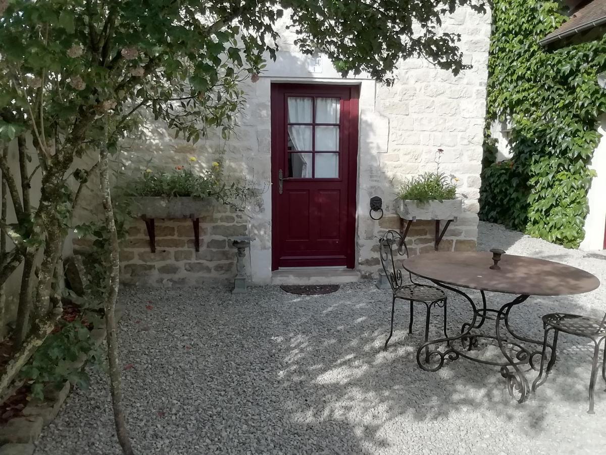 Chambres Et Table D'Hotes, Maisonnettes Individuelles Dans Propriete Privee ヴェザンヌ エクステリア 写真